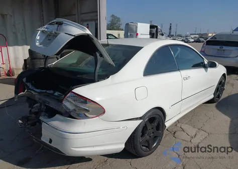 2006 Mercedes-Benz Clk 500 из США, поврежденный, VIN WDBTJ75H66F181045